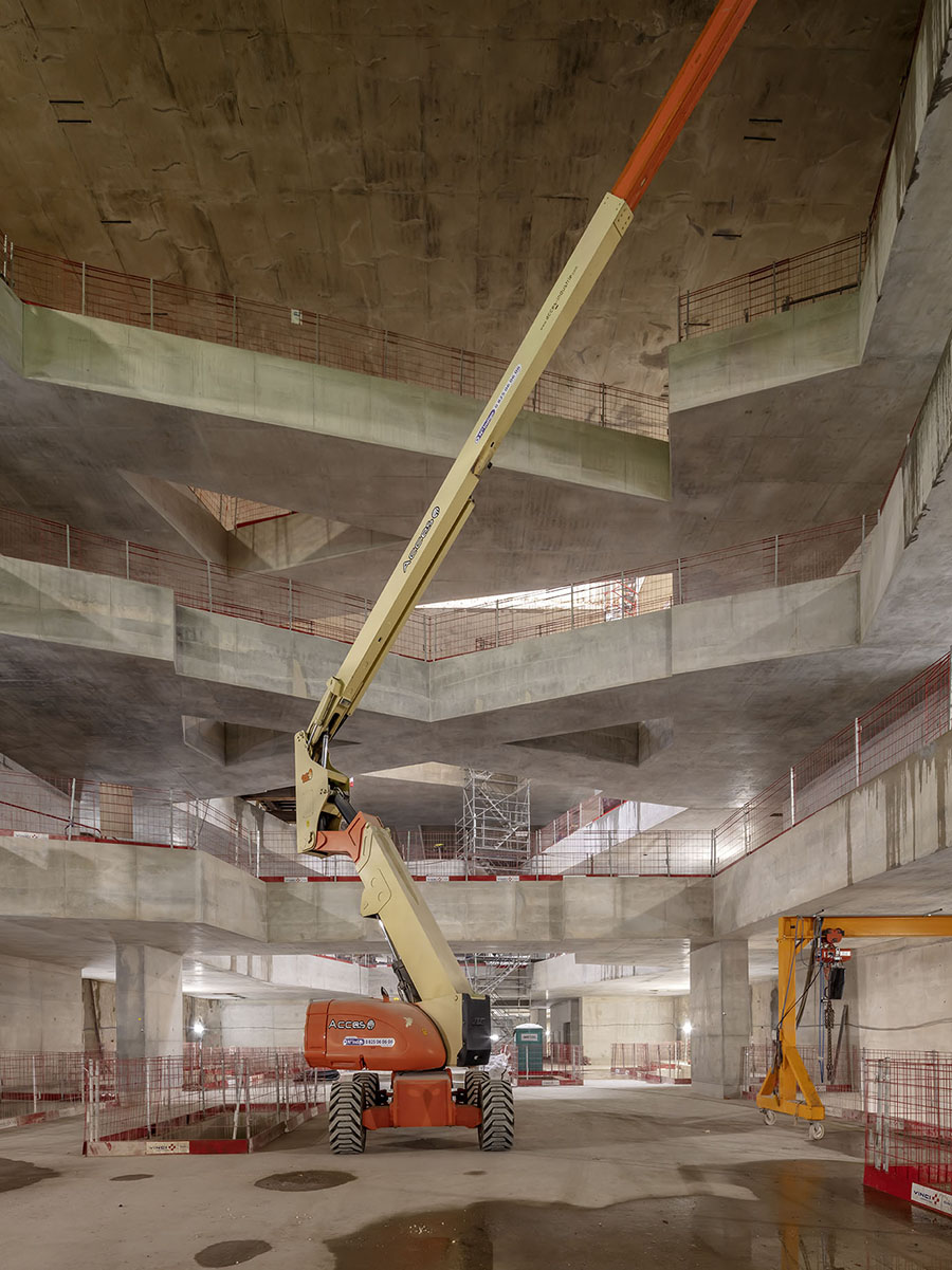 MARIN TROTTIN (GARE CHATILLON MONTROUGE) - PHOTO LUC BOEGLY