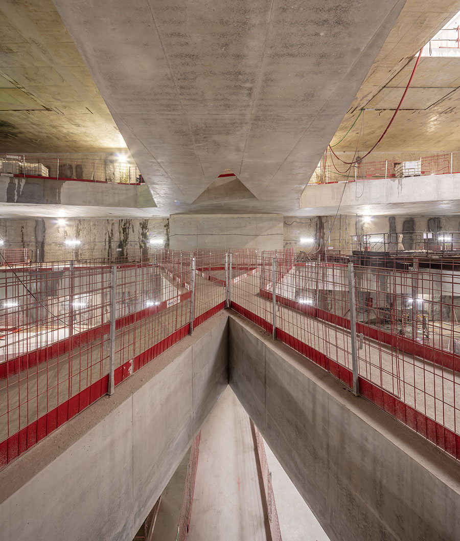 MARIN TROTTIN (GARE CHATILLON MONTROUGE) - PHOTO LUC BOEGLY