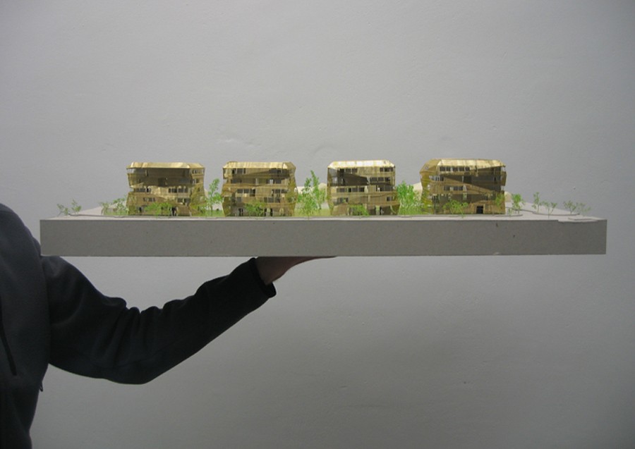 model MARIN TROTTIN (LOGEMENTS GRAMMONT, Rouen)